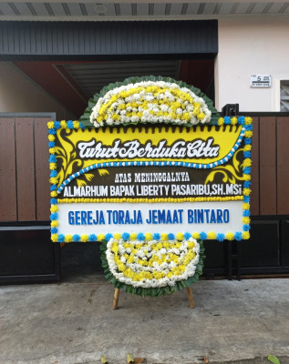 Papan Bunga Duka di Medan Sunggal