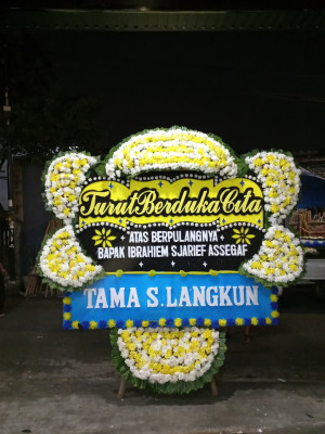 Papan Bunga Duka di Medan Sunggal